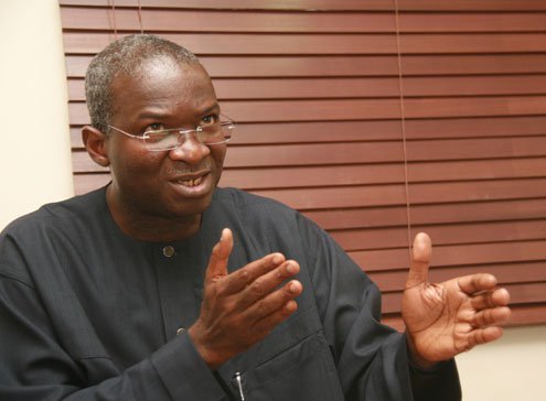 Fashola: FG Completes 83 Internal Roads in Federal Tertiary Institutions