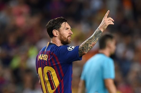 Manchester United legend heaps praise on the Argentine after his splendid performances against the Red Devils