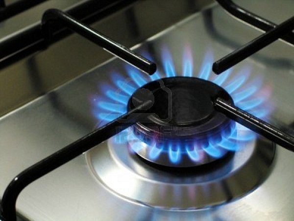 Amid $1b legacy debts, Nigeria pushes for $12b revenue, 10 gas FIDs