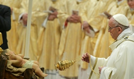 Pope urges more 'sharing and giving' in Christmas mass