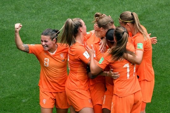 Women's World Cup: Netherlands and Canada cement second-round places