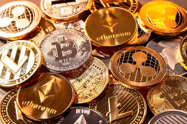 Bitcoin Breaks the Chains: Cryptocurrency Soars to Record Highs