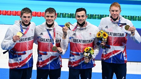 Britain Win Gold in Swimming Relay, just miss world record