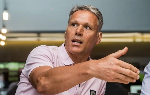 EPL: He has skills but is confused – Van Basten slams Man United’s big-money signing