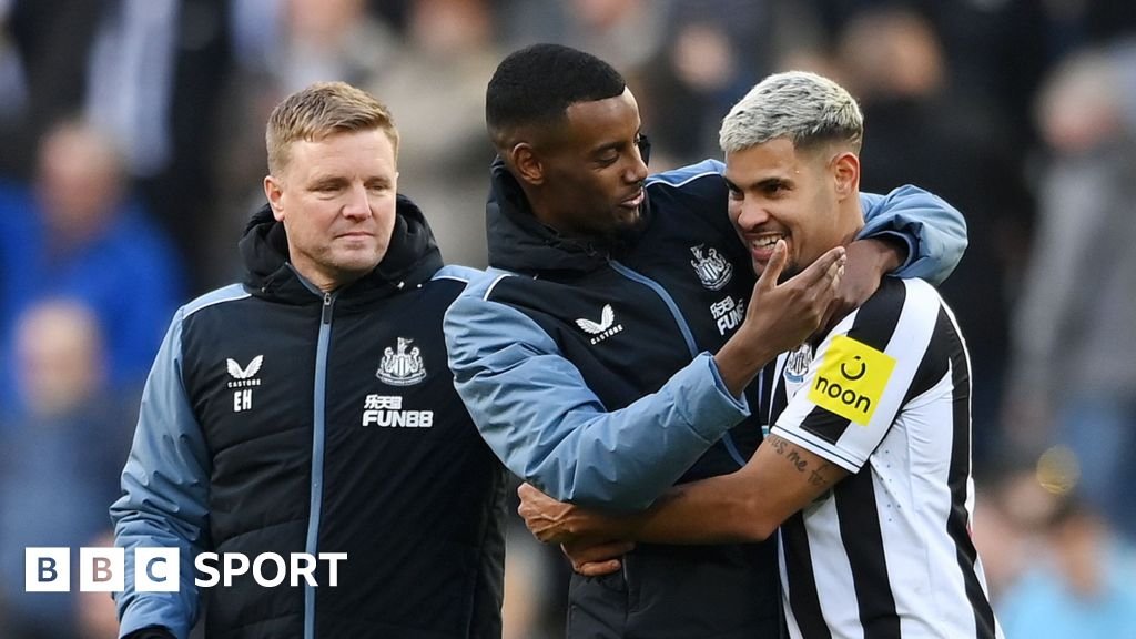 Newcastle transfer news: Eddie Howe planning for Bruno Guimaraes and Alexander Isak to stay - BBC